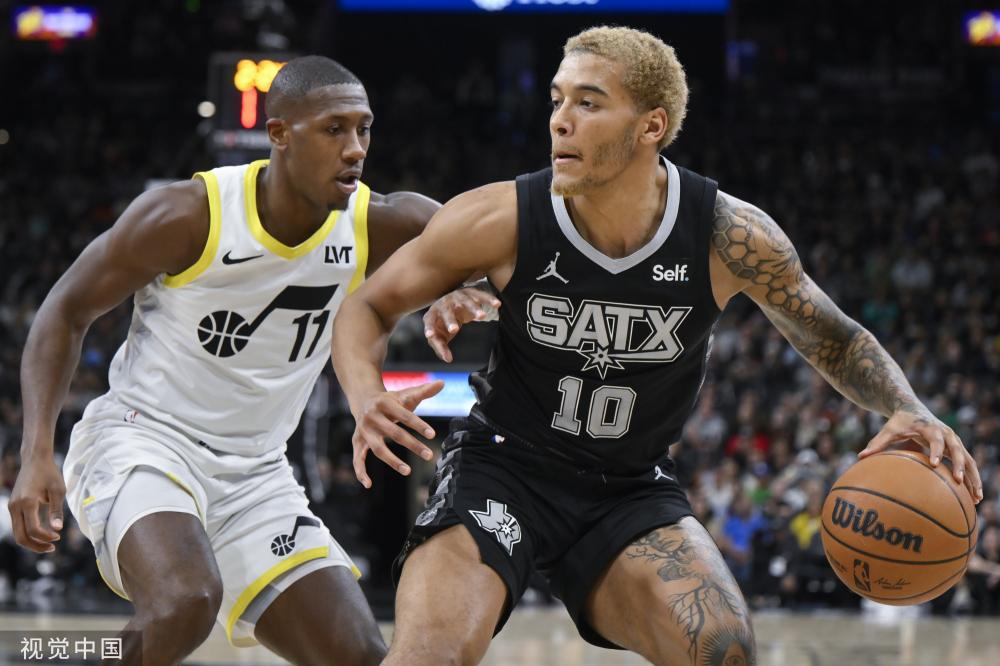 他的名字在 他的名字在